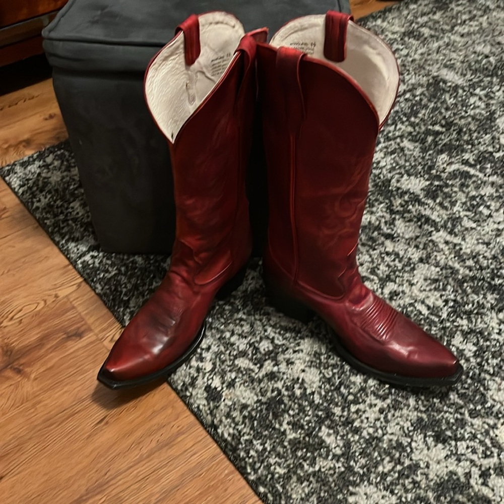 RODEO READY! Freebird Red Heeled Boots Classic Western Design (NEVER WORN) - Picture 4 of 13